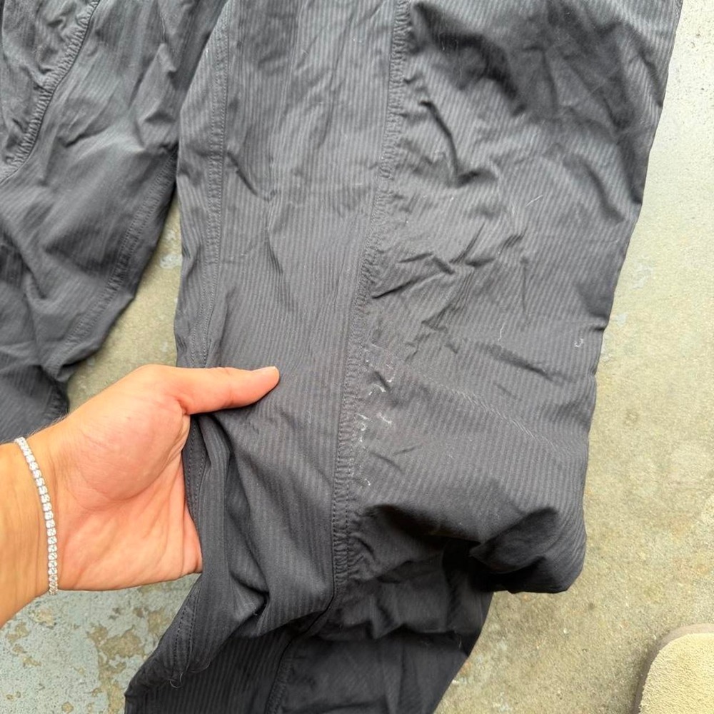 Lululemon dance studio joggers size 8 - Picture 3 of 7